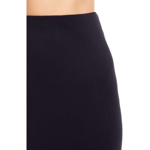Black Slim Skirt by Catherine Malandrino, Size 14 - Picture 6 of 7